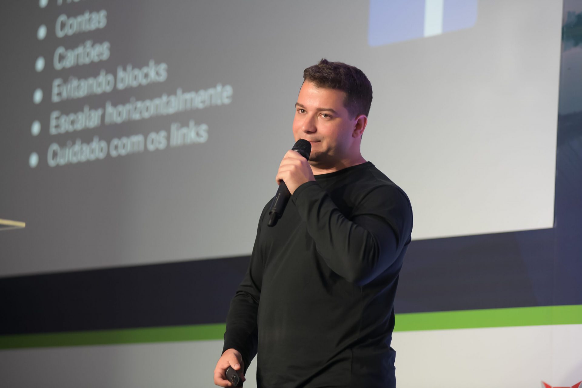 João Pedro palestrando na Afiliados Brasil 2019