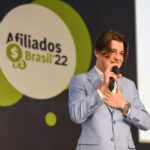 Kayky Janiszewski palestrando na Afiliados Brasil 2022